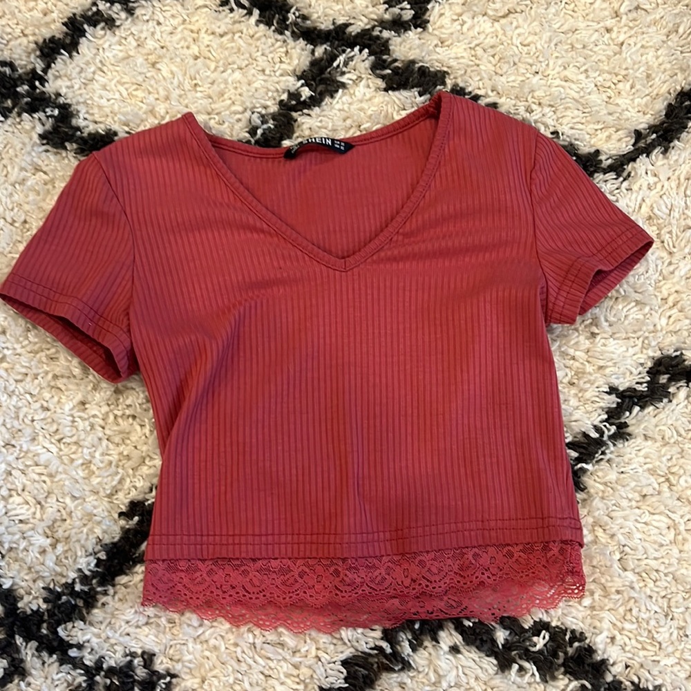 Red crop shirt